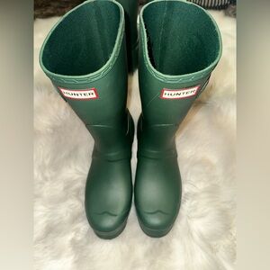 Green Hunter Rainboots with fleece insert sock